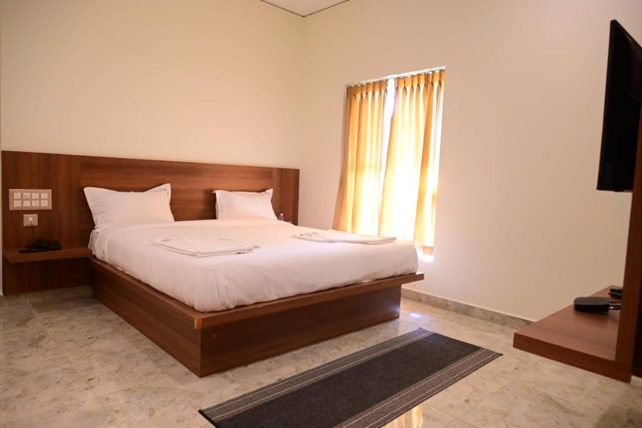 Kcg Residency Hotel Mysore Exterior photo